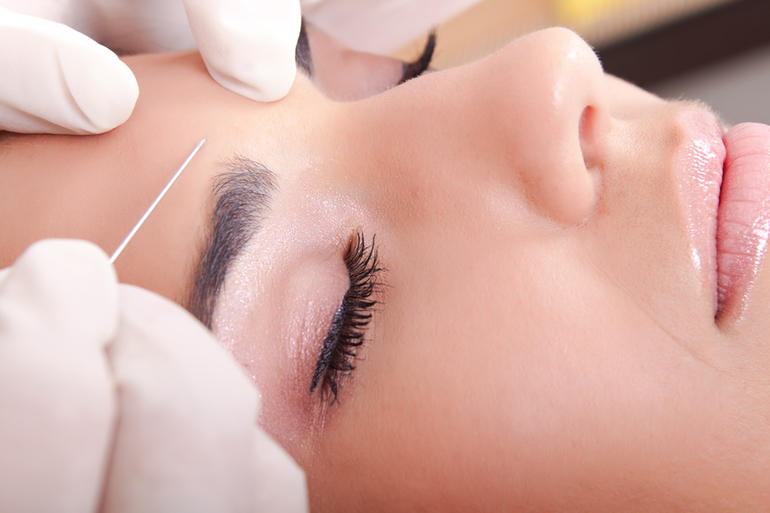 Eyebrow Treatment And Eyelash Treatment
